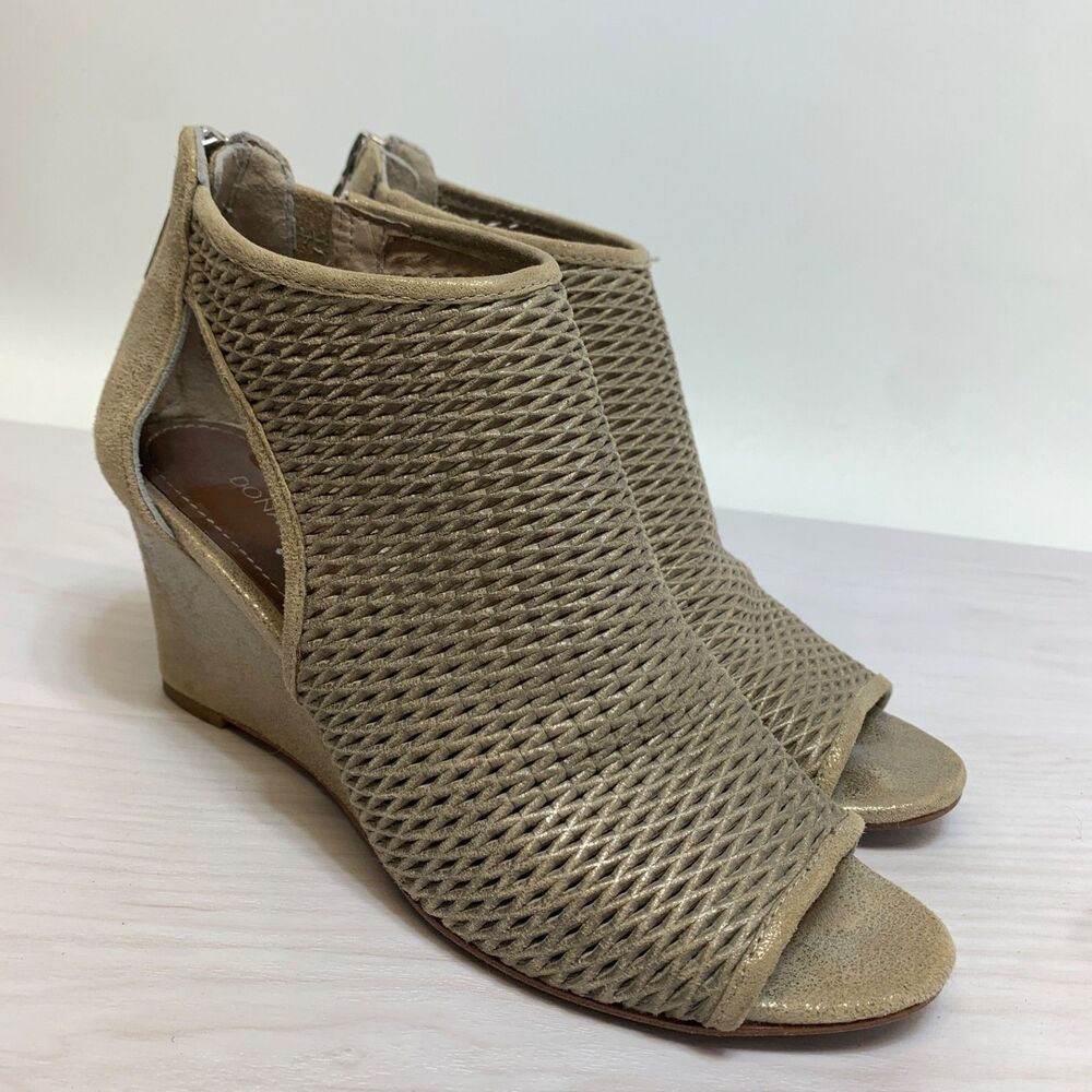 Donald J. Pliner Jace Womens‎ Beige Peep Toe Perforated Wedge Sandals Size 6.5M
